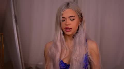 Nicky online show from October 24, 2025, 5:53 pm