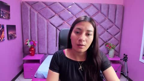 Nicky Miler online show from November 10, 2025, 12:37 pm