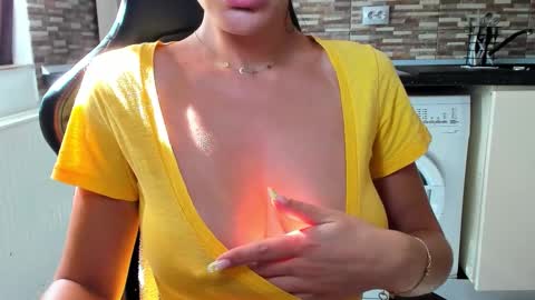 Nicky online show from September 18, 2025, 8:05 am