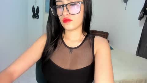 Nicolle online show from January 13, 2025, 6:38 pm