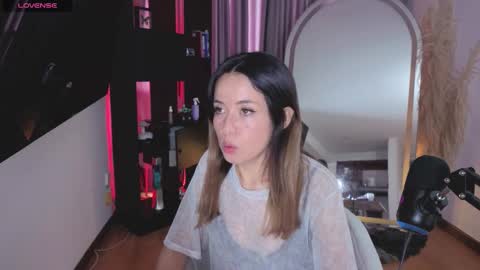 Nicky online show from October 5, 2025, 4:27 pm