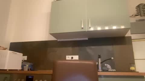 Snapshot of nico181969 chatting on February 19, 2025, 9:58 pm Nico online show from February 19, 2025, 9:58 pm