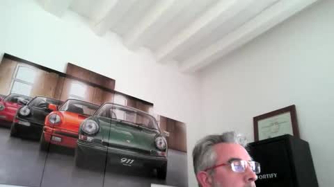 Nico online show from April 16, 2026, 7:31 am