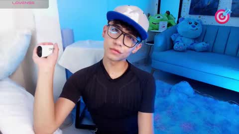 nico online show from February 28, 2025, 10:52 am