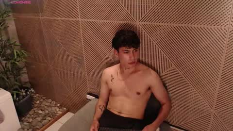 Snapshot of nico_herrera_ chatting on January 5, 2026, 7:28 pm Nico online show from January 5, 2026, 7:28 pm