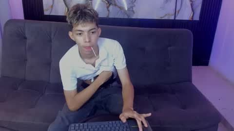 nico_naughtyboy online show from May 31, 2026, 12:52 am