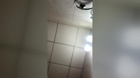 Carlos Nico online show from April 8, 2026, 7:03 pm