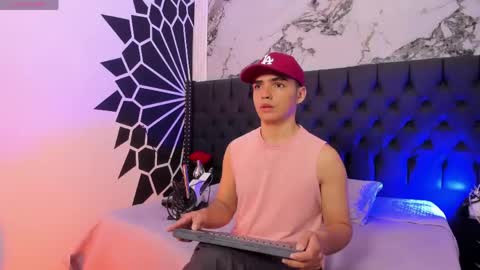 Snapshot of nicokingg_ chatting on May 3, 2026, 12:00 pm Nico King online show from May 3, 2026, 12:00 pm