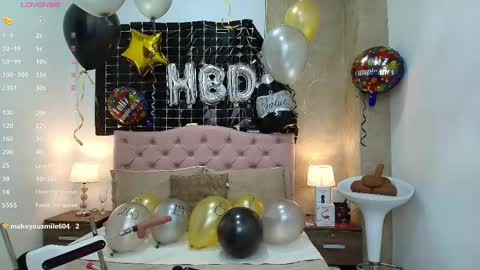 Nicol Alvarez online show from February 24, 2025, 4:05 am