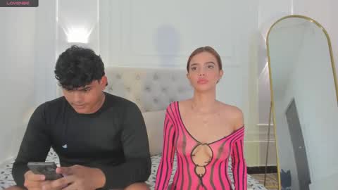 Snapshot of nicol_and_thiago_212 chatting on May 21, 2026, 9:33 pm nicol_and_thiago_212 online show from May 21, 2026, 9:33 pm
