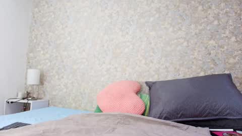 Nicol online show from October 6, 2025, 7:22 pm