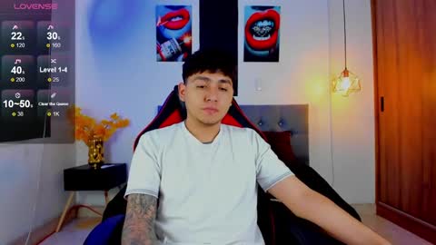 nicolas_james_sc online show from November 15, 2025, 12:45 pm