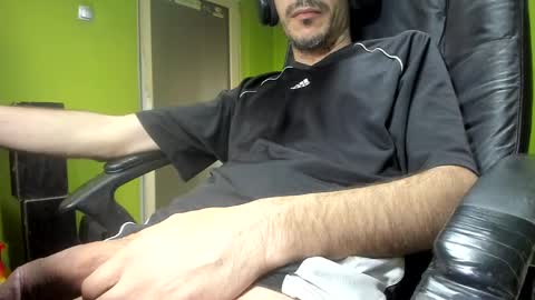 L. Nicolas online show from April 11, 2026, 5:12 am