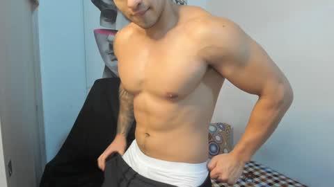 Snapshot of nicolasmuscle chatting on January 9, 2025, 12:25 am Andres online show from January 9, 2025, 12:25 am