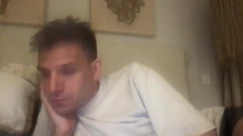 nicolaspercha online show from April 11, 2026, 1:54 am