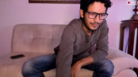 nicolasrodrii online show from December 16, 2025, 10:37 pm