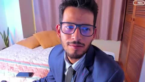 nicolasrodrii online show from January 16, 2026, 12:03 am