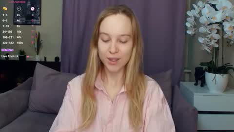 Nicoletta online show from February 28, 2026, 6:42 pm