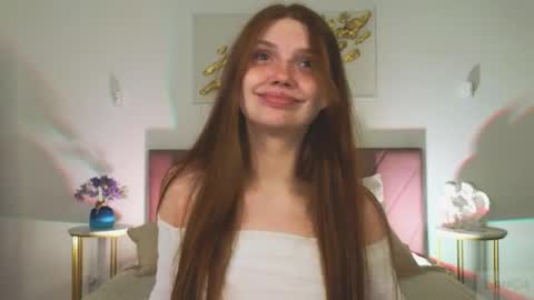 Nicole online show from April 5, 2026, 9:01 pm