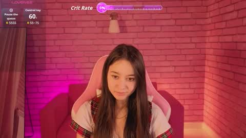 Snapshot of nicole_brownie chatting on February 14, 2026, 1:24 am Nicole online show from February 14, 2026, 1:24 am