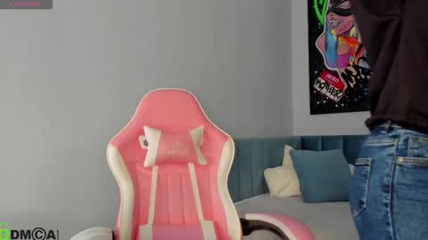 GMT7TueWedThSu 0300am-0900am. Sa 1000am-0400pm online show from December 15, 2025, 12:04 am