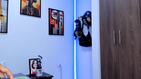 Nick online show from January 18, 2025, 9:34 am