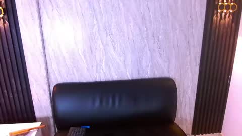 Nicole online show from June 3, 2026, 2:33 pm