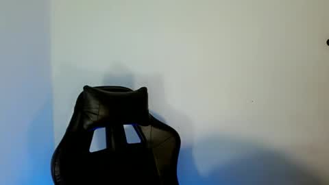 nicole_kiss01 online show from September 29, 2025, 8:08 am