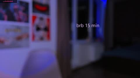 Snapshot of nicole_matt chatting on December 7, 2024, 3:47 am Nicole online show from December 7, 2024, 3:47 am