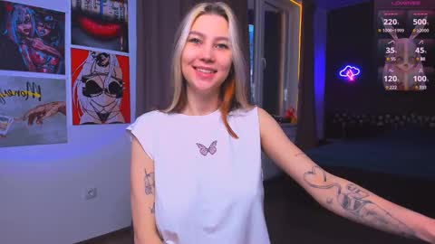 Snapshot of nicole_matt chatting on March 1, 2025, 6:35 am Nicole online show from March 1, 2025, 6:35 am