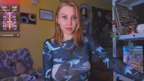 Snapshot of nicole_matt chatting on September 18, 2025, 2:35 am Nicole online show from September 18, 2025, 2:35 am