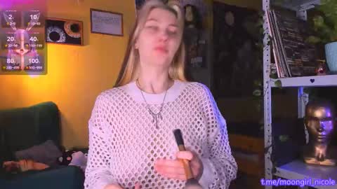 Snapshot of nicole_matt chatting on November 16, 2025, 6:13 pm Nicole online show from November 16, 2025, 6:13 pm