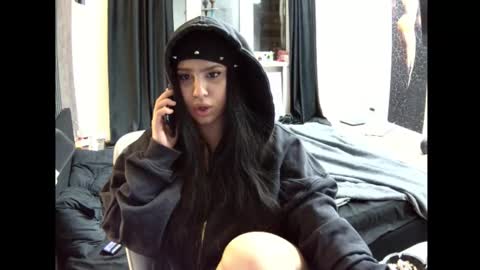 Nicole online show from February 23, 2026, 1:36 am