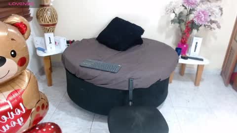 Snapshot of nicole_santana_ chatting on June 5, 2026, 10:48 pm Nicole Santana online show from June 5, 2026, 10:48 pm