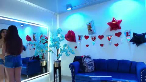 Nicolle online show from February 24, 2026, 11:19 am