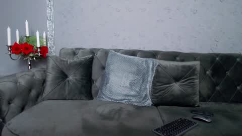 Nicole Domme online show from January 9, 2025, 3:23 pm