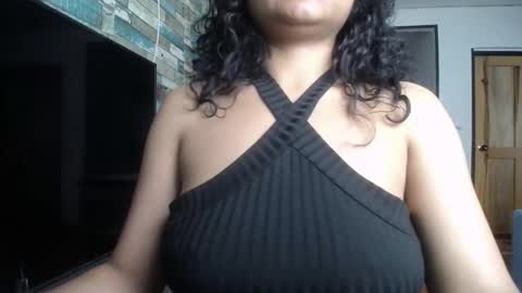 Nicole online show from February 12, 2026, 2:12 pm