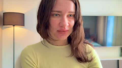 nicolekira online show from April 3, 2026, 8:34 am