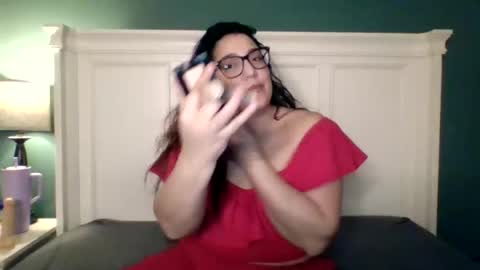 Nicole online show from January 18, 2026, 3:54 am