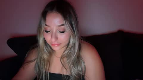 nicolelovesyou444 online show from October 22, 2025, 12:27 pm