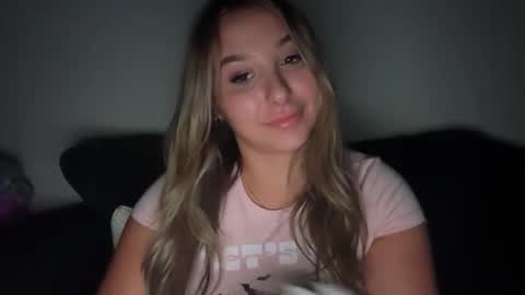 Snapshot of nicolelovesyou444 chatting on November 5, 2025, 12:27 pm nicolelovesyou444 online show from November 5, 2025, 12:27 pm