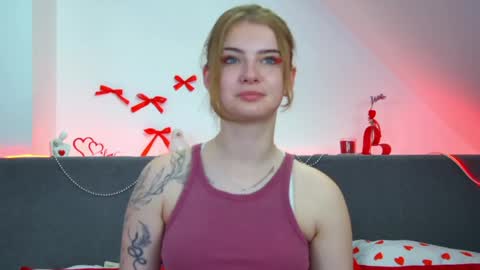 NicoleNorton online show from June 3, 2026, 6:16 am