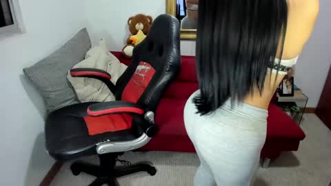 Nicolettcolin  online show from February 22, 2025, 1:55 am