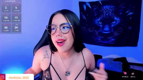 Nicoll  online show from December 5, 2025, 10:35 am