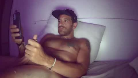 nicolove4272 online show from March 18, 2026, 11:41 pm