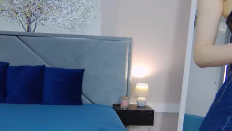 NicolRos online show from December 5, 2025, 10:02 am