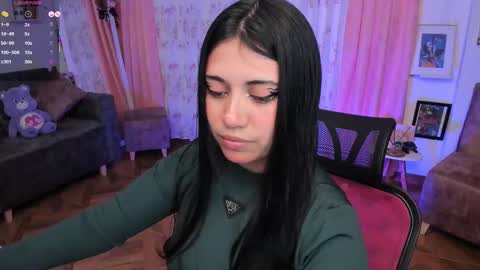      900   300   online show from November 13, 2025, 3:49 am