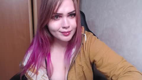 night_shine online show from October 3, 2025, 3:14 am