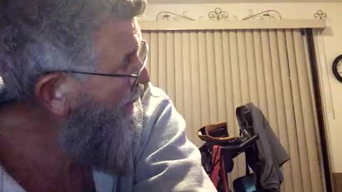 nightmoves1970 online show from September 14, 2025, 2:54 am