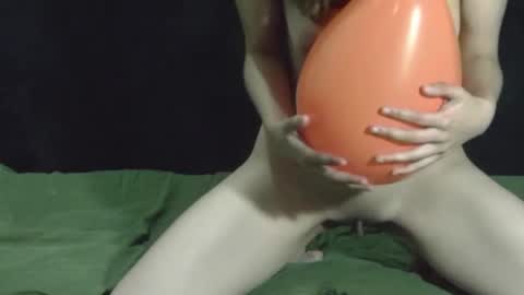 Snapshot of nightqueen69 chatting on February 7, 2025, 7:27 pm Watch us Fuck online show from February 7, 2025, 7:27 pm